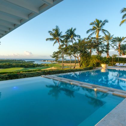 1 Piscina amanecer diagonal campo de golf